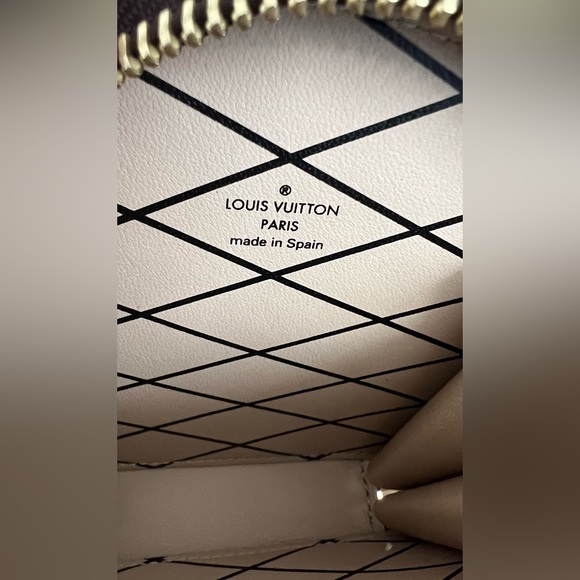 Authentic Louis Vuitton Catogram Micro Boite Chapeau Marron ❣️Limited Edition ❣️ - Picture 12 of 16